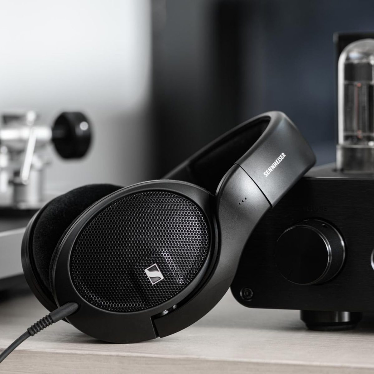 Sennheiser HD 560S Review in Use