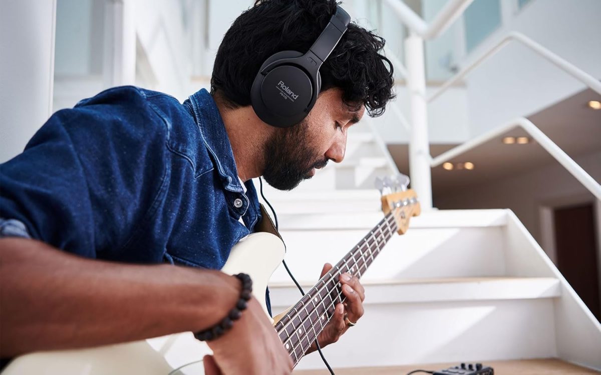 Roland RH 5 Review Guitar