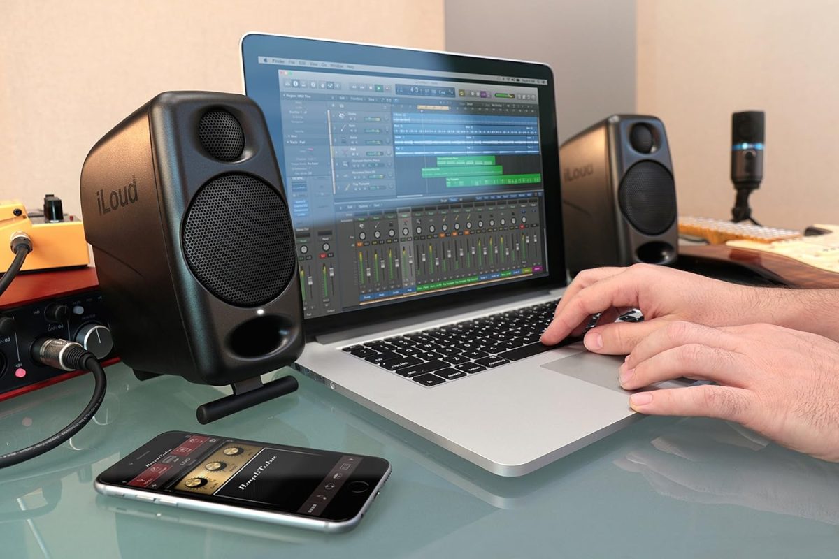 IK Multimedia iLoud Micro Monitor Review Desktop