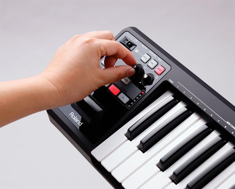 Roland A 49 Review Controls